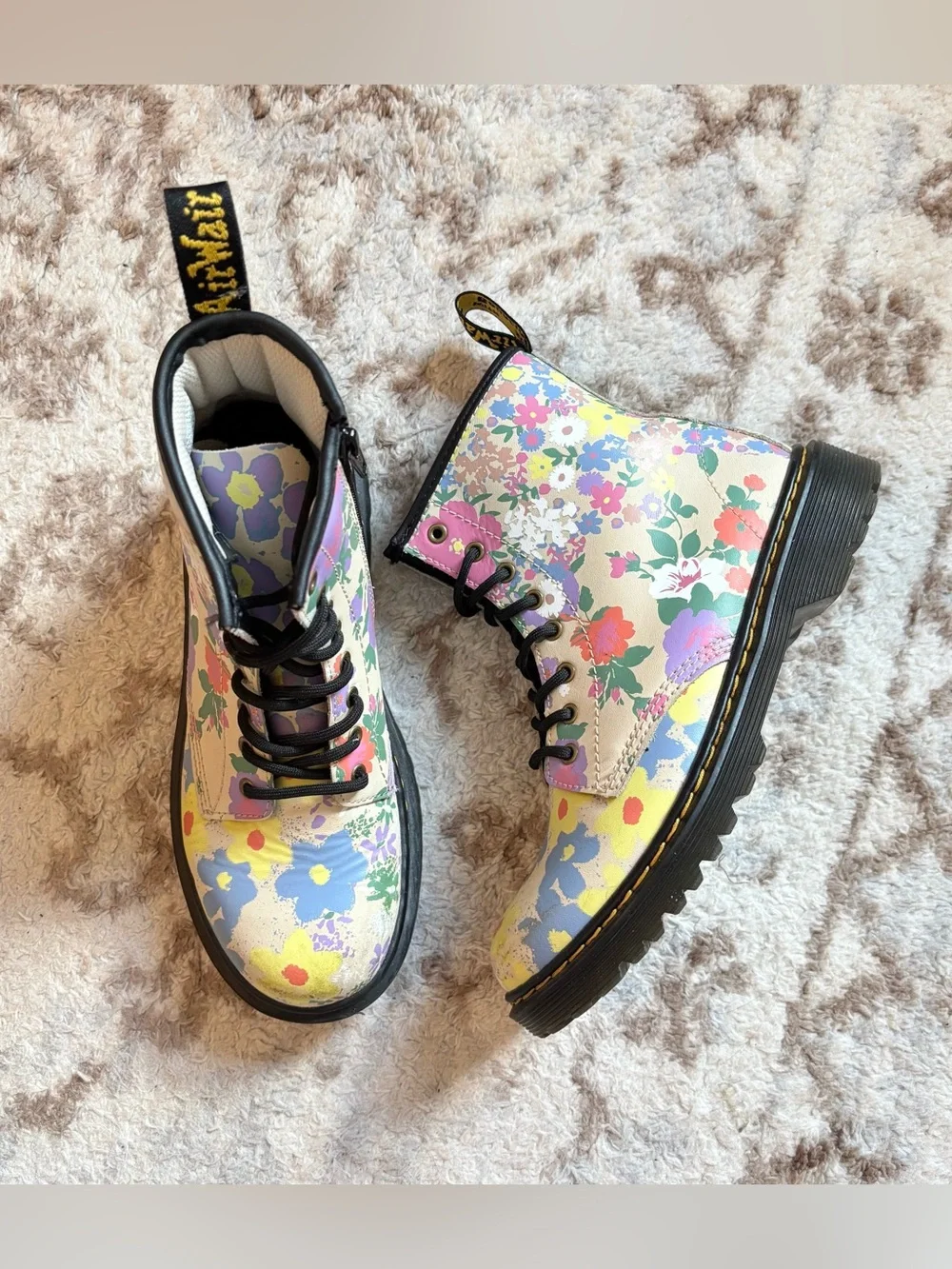 Dr. Martens like new